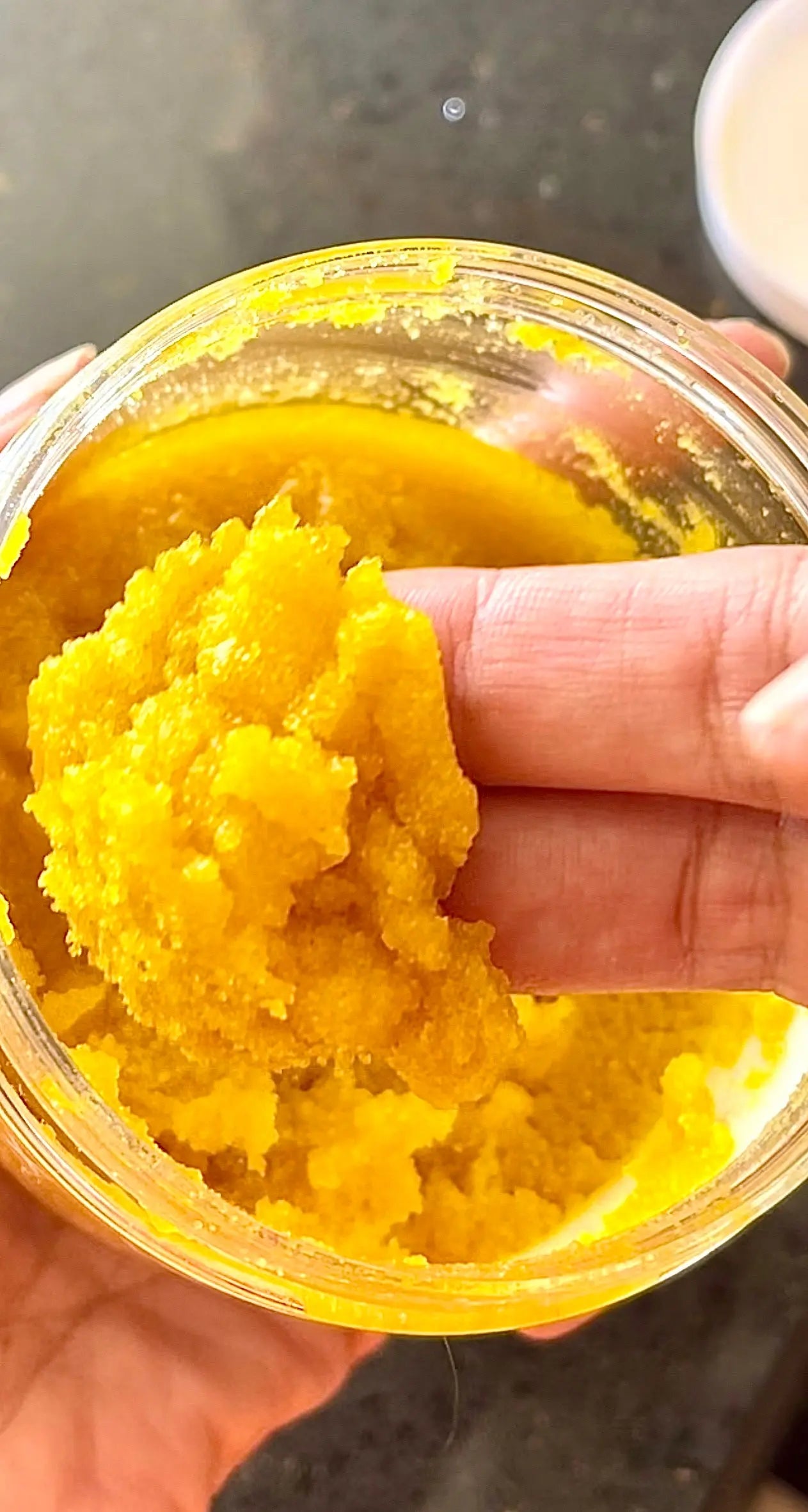 Glow Sugar Turmeric & Honey Body Scrub - OXW Beauty